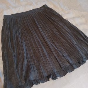 Banana Republic size L Grey jersey pleated skirt